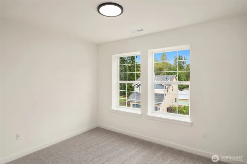 Property photo for 2432 192nd Place Sw, Lynnwood photo 18