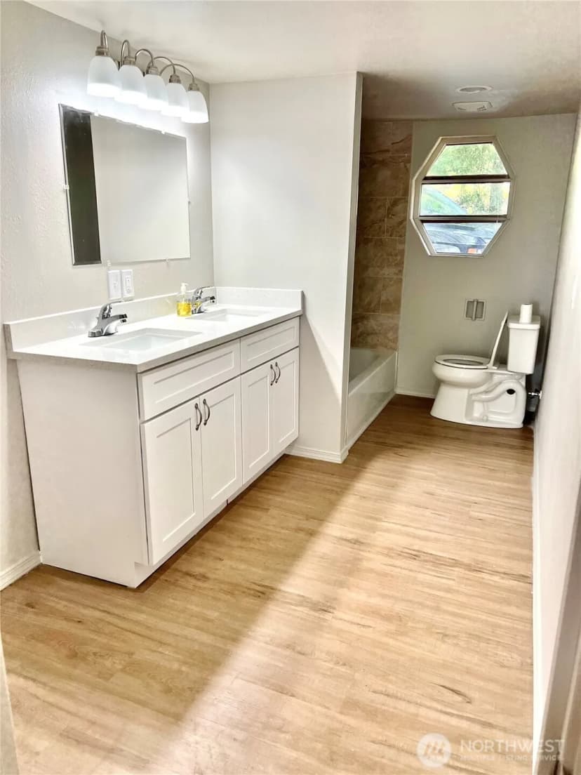 Property photo for 3503 S 272nd Street #b, Kent photo 8
