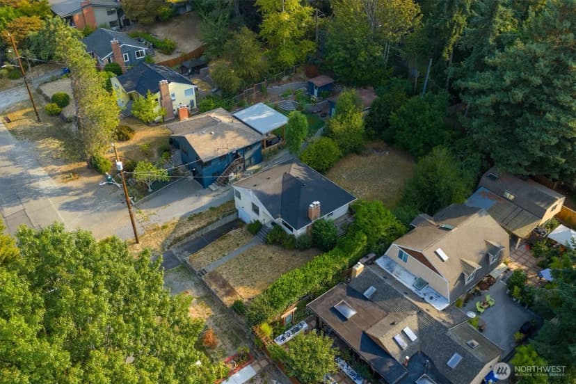 Property photo for 10522 41st Place Ne, Seattle