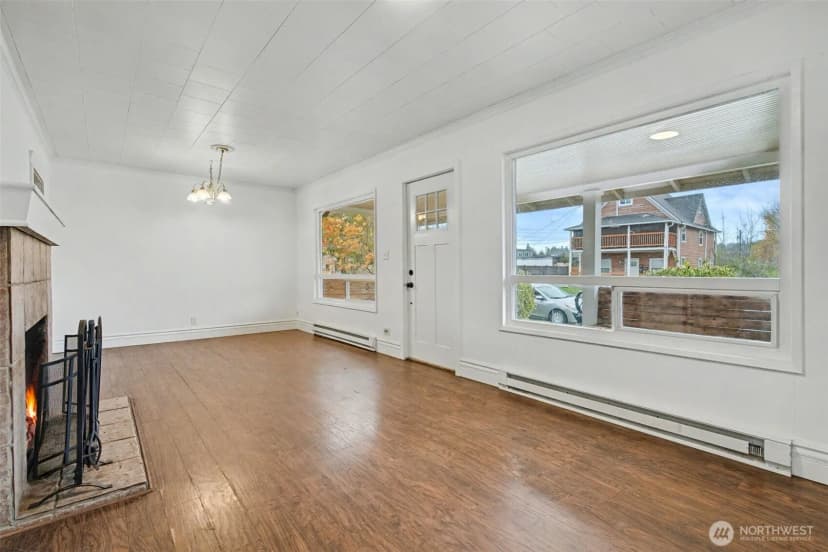 Property photo for 109 S King Street, Centralia photo 9
