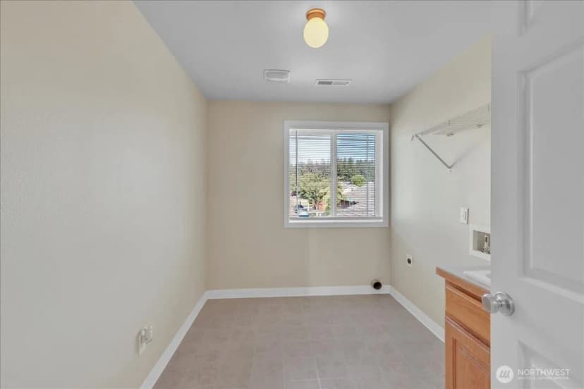 Property photo for 7105 33rd Avenue Ne, Lacey photo 19