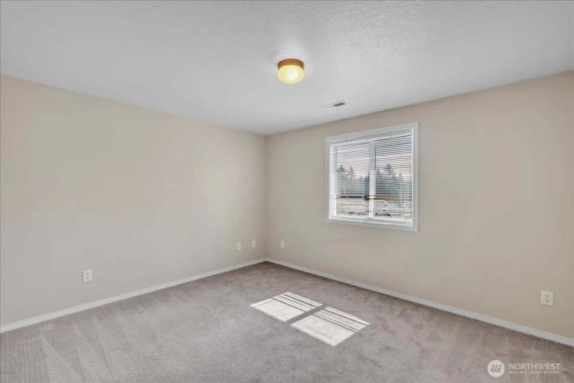 Property photo for 7105 33rd Avenue Ne, Lacey photo 14