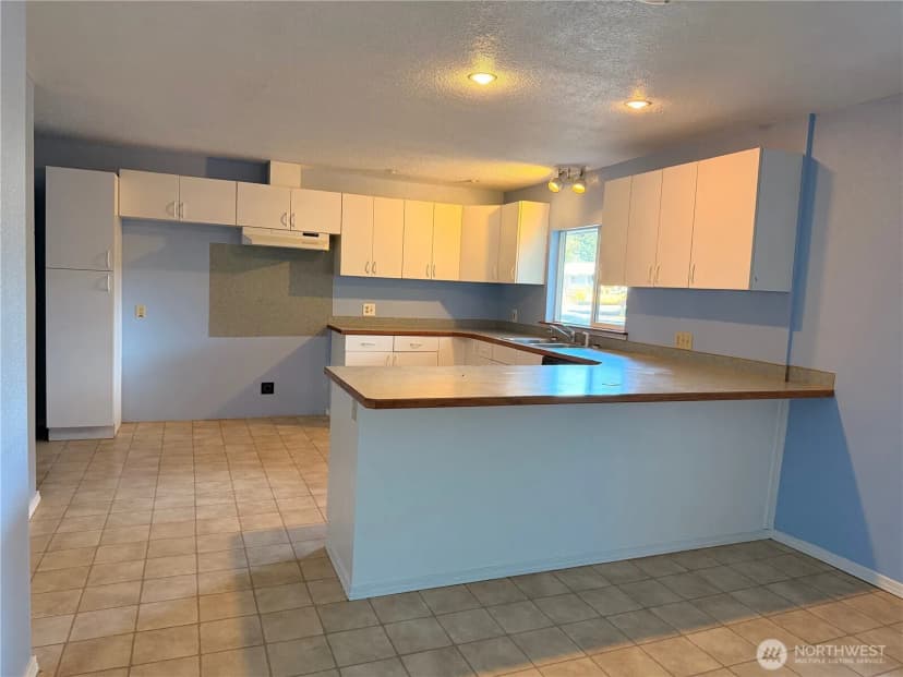 Property photo for 3525 Humphrey Street Se, Olympia photo 7