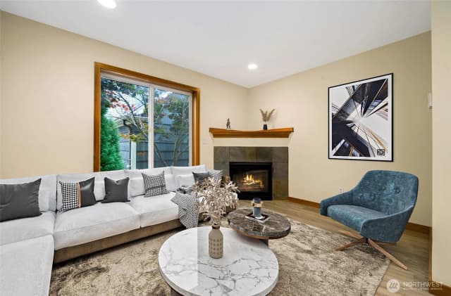 Property photo for 4533 40th Avenue Sw #c, Seattle