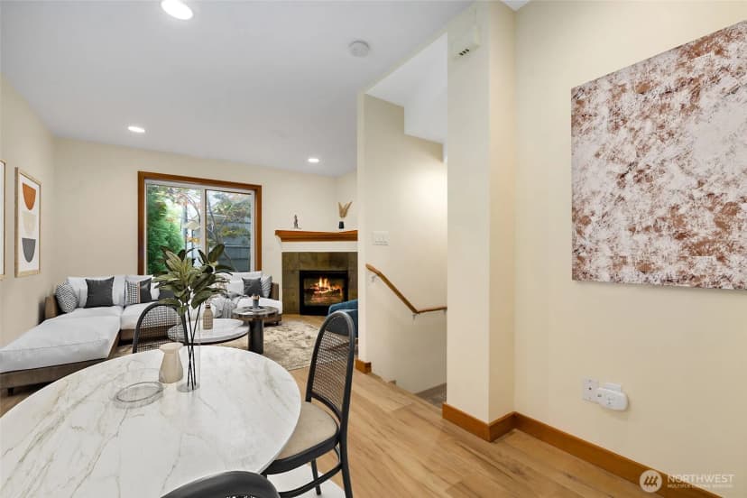 Property photo for 4533 40th Avenue Sw #c, Seattle photo 8
