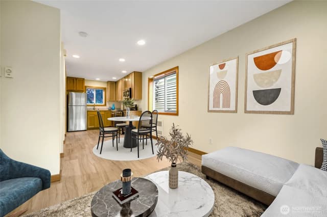 Property photo for 4533 40th Avenue Sw #c, Seattle photo 3