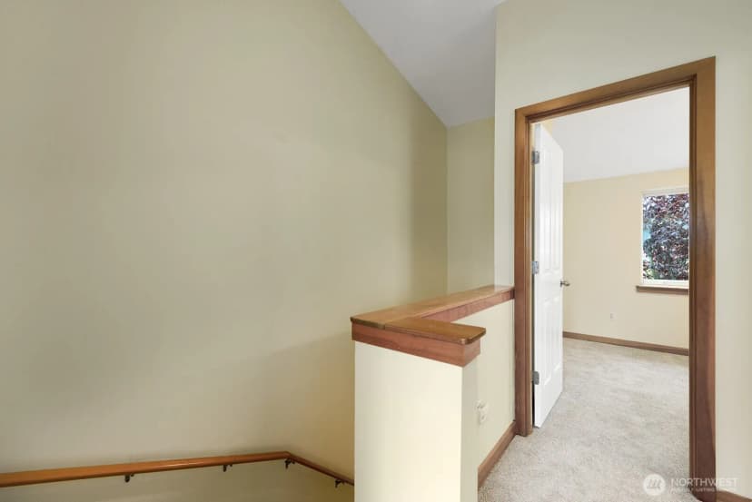 Property photo for 4533 40th Avenue Sw #c, Seattle photo 10