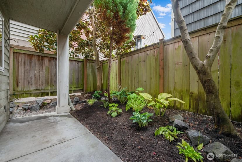Property photo for 4533 40th Avenue Sw #c, Seattle photo 19