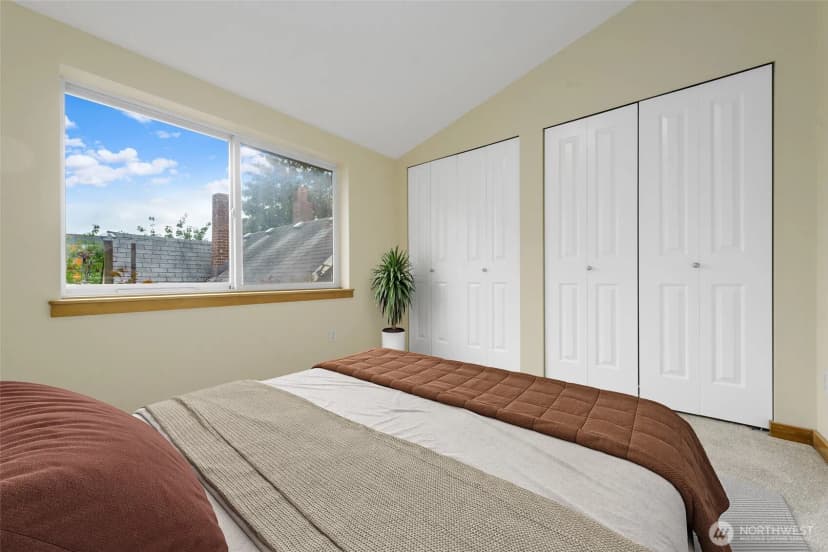 Property photo for 4533 40th Avenue Sw #c, Seattle photo 12