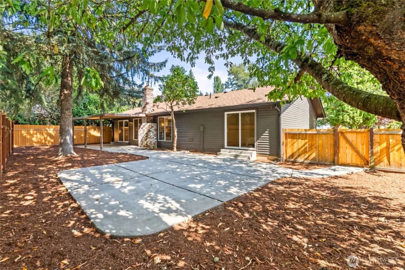Property photo for 15203 111th Ave Ne, Bothell photo 34