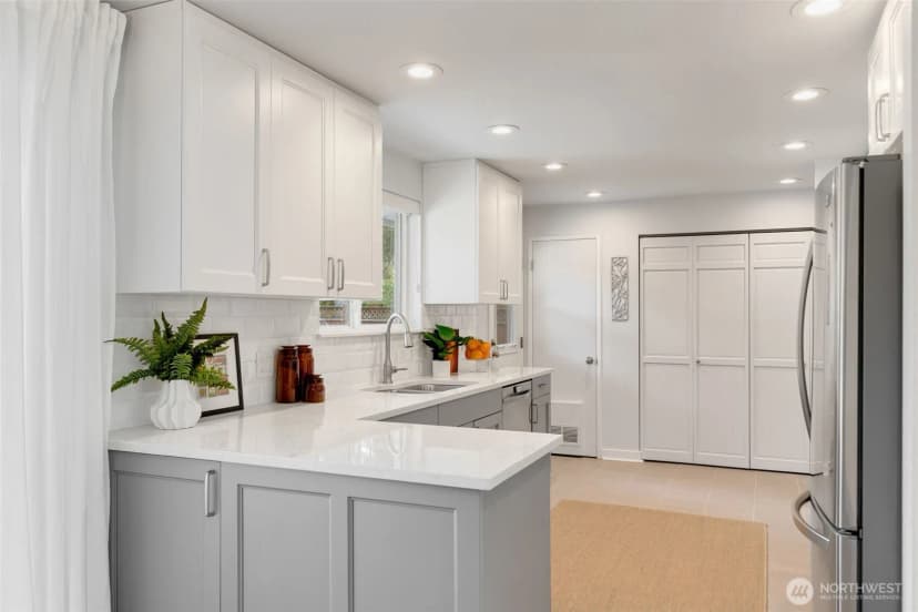 Property photo for 7515 Sw 215th Street, Edmonds photo 10