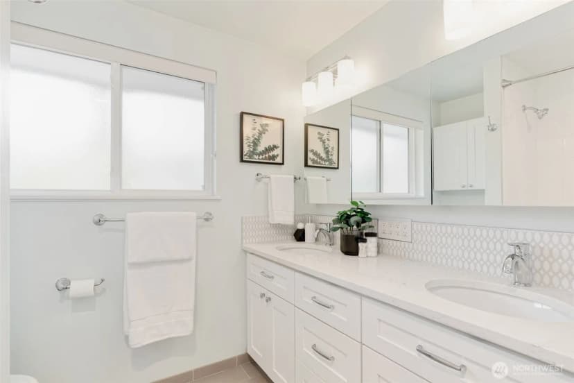 Property photo for 7515 Sw 215th Street, Edmonds photo 21
