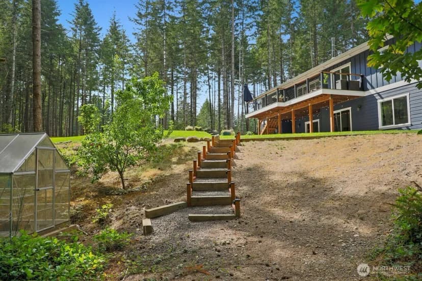 Property photo for 12511 Madrona Road Sw, Port Orchard photo 30