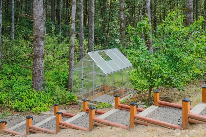 Property photo for 12511 Madrona Road Sw, Port Orchard photo 18