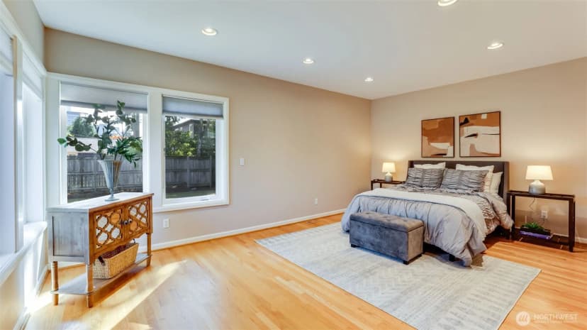 Property photo for 10607 Ne 17th Street, Bellevue photo 11