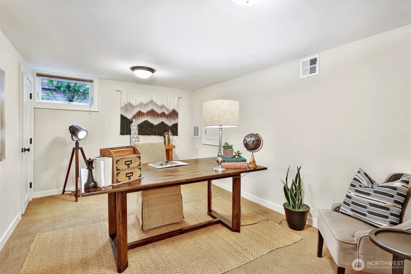 Property photo for 1610 3rd Avenue N, Seattle photo 29