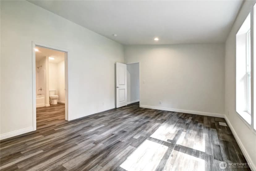 Property photo for 31415 71st Avenue Ct S, Roy photo 12