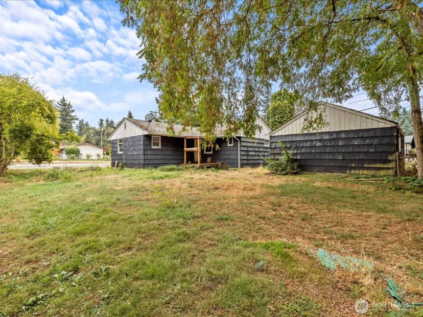 Property photo for 20135 4th Avenue S, Des Moines photo 19