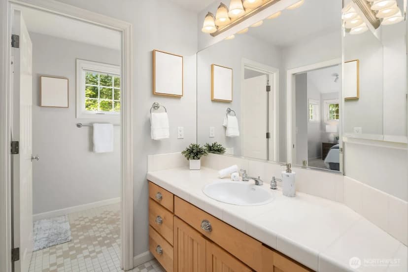 Property photo for 26108 Se 27th Street, Sammamish photo 24