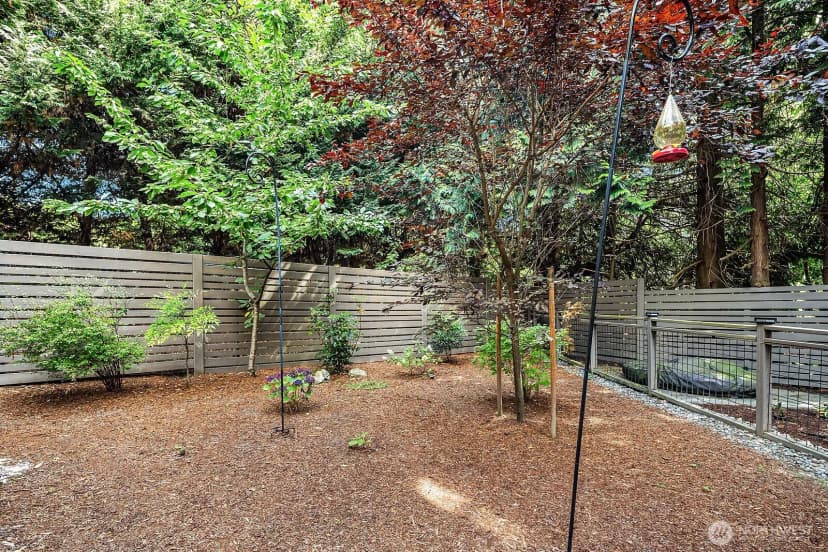 Property photo for 8015 Ne 116th Place, Kirkland photo 31