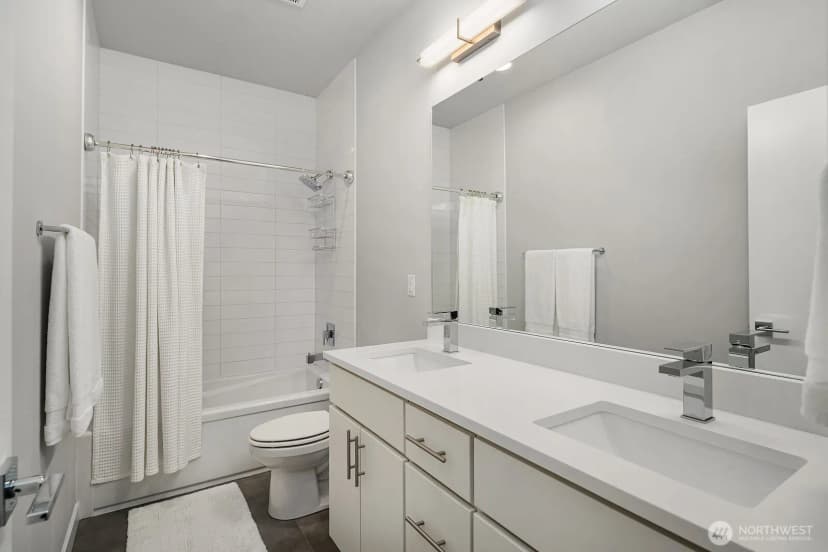 Property photo for 8015 Ne 116th Place, Kirkland photo 26