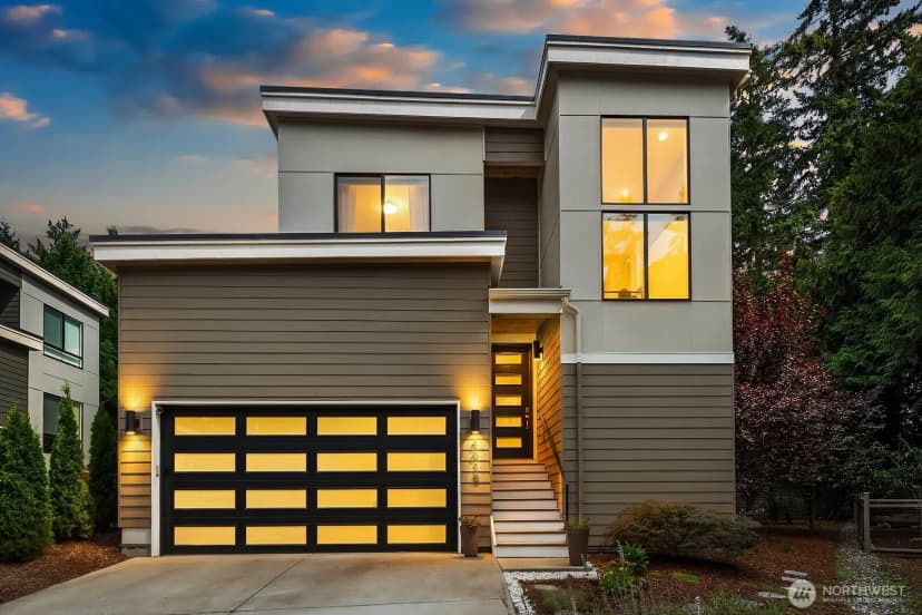 Property photo for 8015 Ne 116th Place, Kirkland