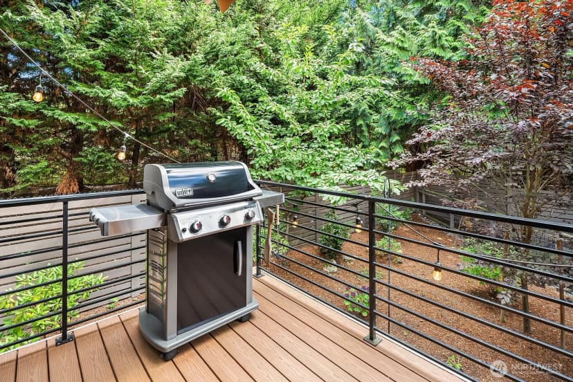 Property photo for 8015 Ne 116th Place, Kirkland photo 29