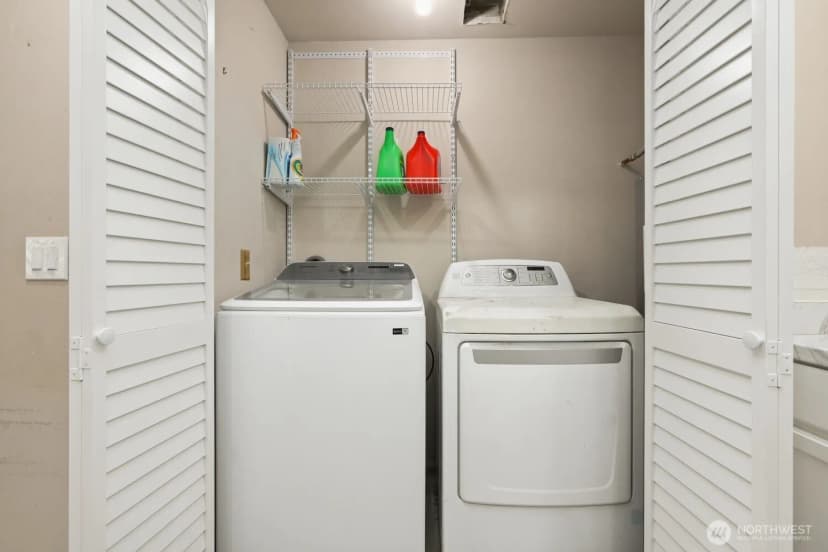 Property photo for 2705 E Broadway Street, Mount Vernon photo 24