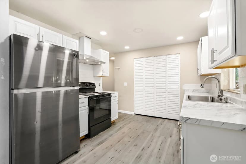 Property photo for 2705 E Broadway Street, Mount Vernon photo 12