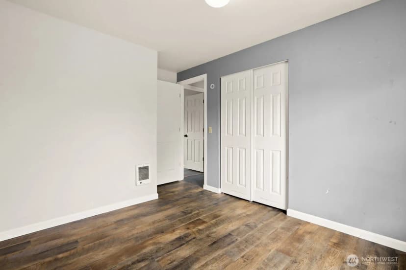 Property photo for 2705 E Broadway Street, Mount Vernon photo 18