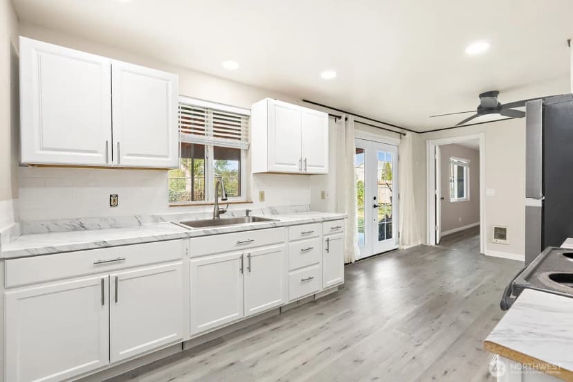 Property photo for 2705 E Broadway Street, Mount Vernon photo 13