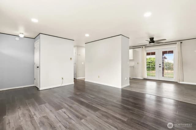 Property photo for 2705 E Broadway Street, Mount Vernon photo 5