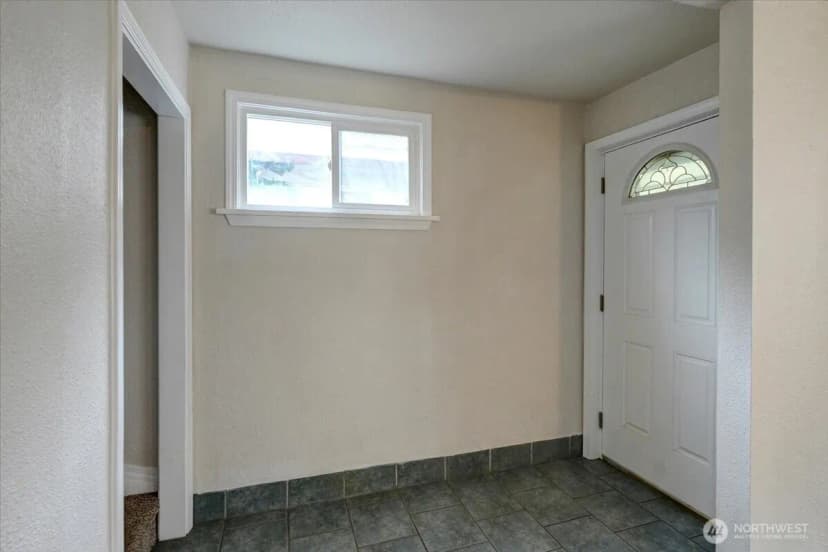 Property photo for 1807 S L Street, Tacoma photo 4