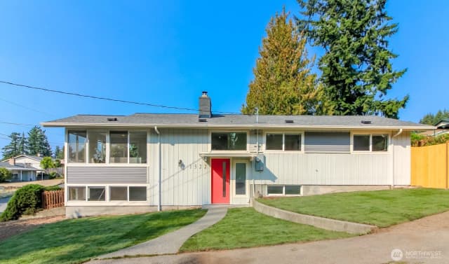 Property photo for 1522 E 32nd Street, Bremerton