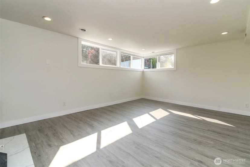 Property photo for 1522 E 32nd Street, Bremerton photo 17