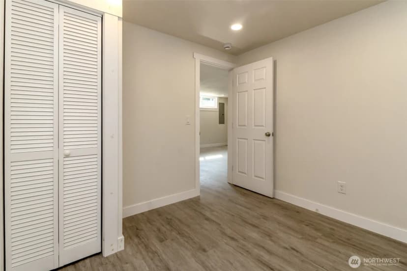 Property photo for 1522 E 32nd Street, Bremerton photo 23