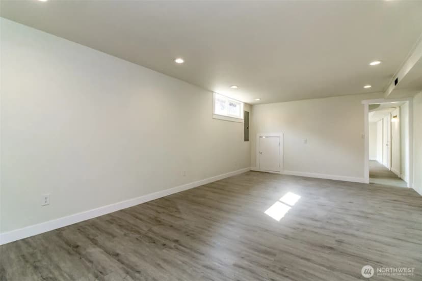Property photo for 1522 E 32nd Street, Bremerton photo 22