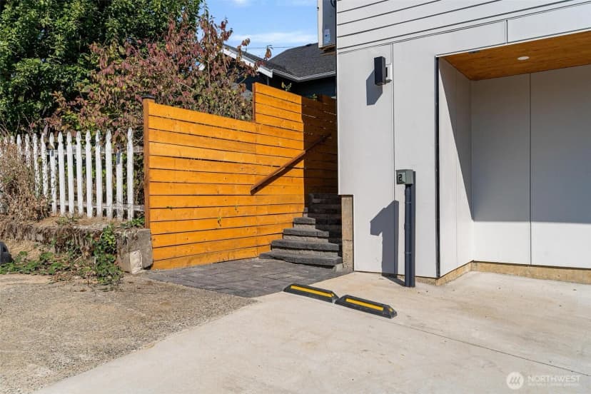 Property photo for 1616 S Juneau Street, Seattle photo 24