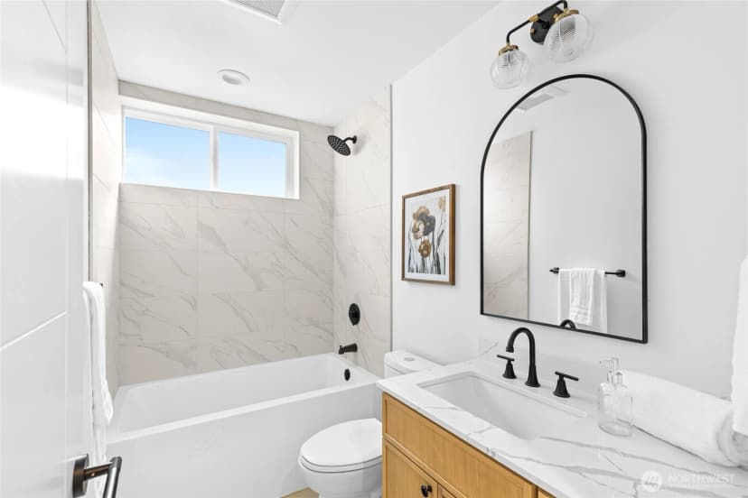Property photo for 2538 14th Avenue W #a, Seattle photo 19