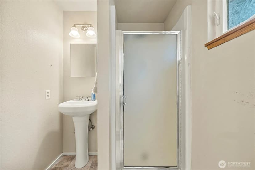Property photo for 8930 57th Drive Ne, Marysville photo 16