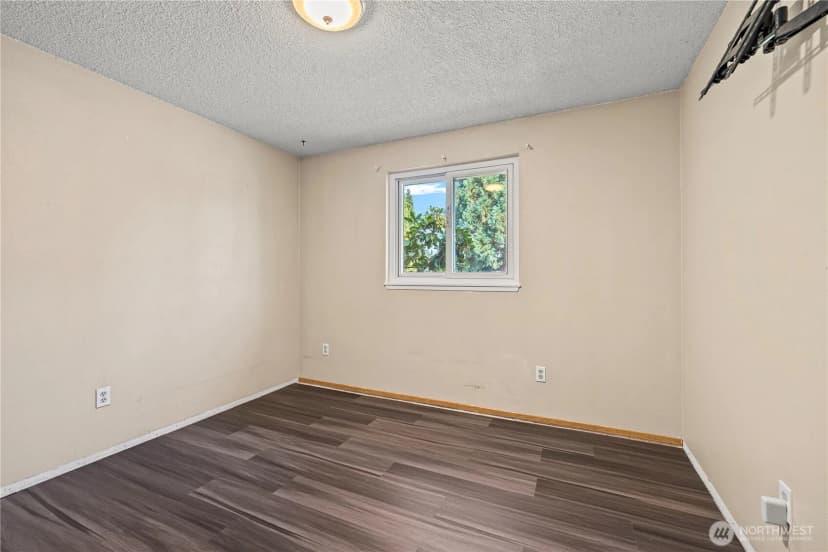 Property photo for 8930 57th Drive Ne, Marysville photo 12