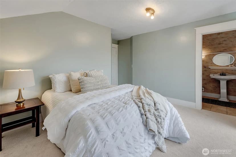 Property photo for 9733 Arrowsmith Avenue S, Seattle photo 22