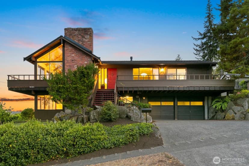 Property photo for 3455 35th Ave W, Seattle