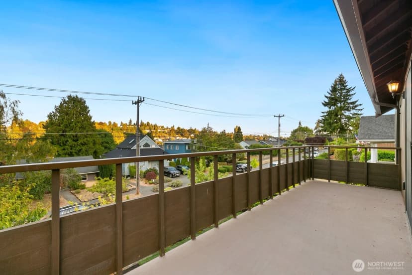 Property photo for 3455 35th Ave W, Seattle photo 9