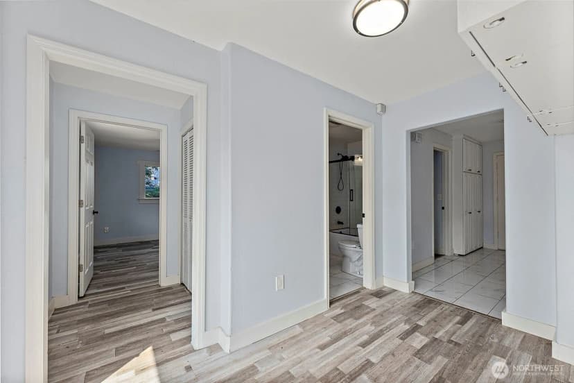 Property photo for 15306 Grant Avenue Sw, Lakewood photo 17
