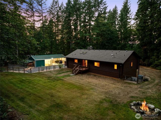 Property photo for 23805 Se 380th, Enumclaw photo 3