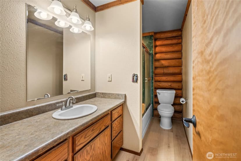 Property photo for 23805 Se 380th, Enumclaw photo 17