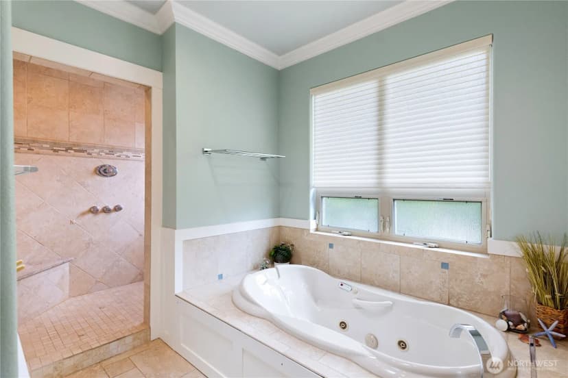 Property photo for 2911 Meridian Court, Anacortes photo 16