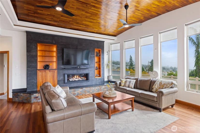 Property photo for 2911 Meridian Court, Anacortes photo 8