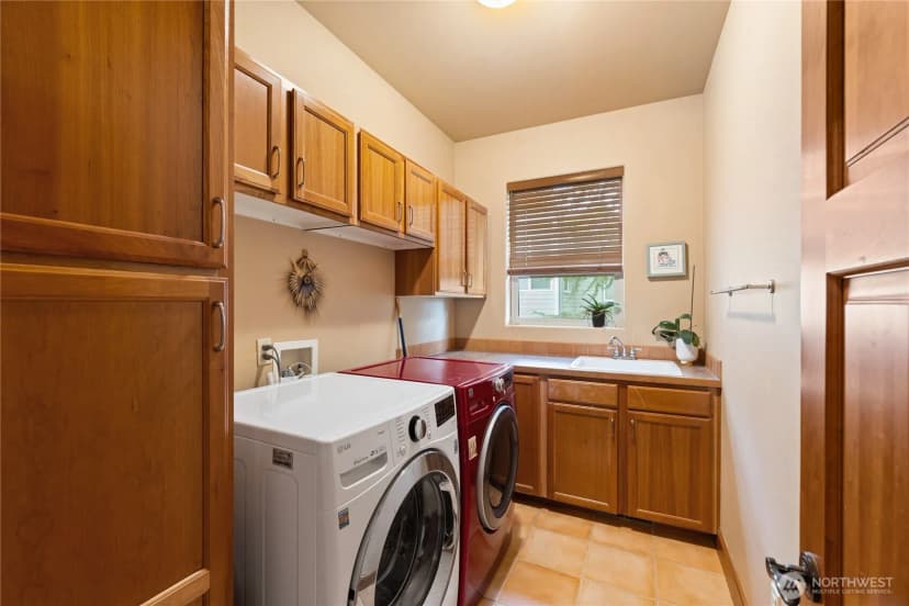 Property photo for 2911 Meridian Court, Anacortes photo 20